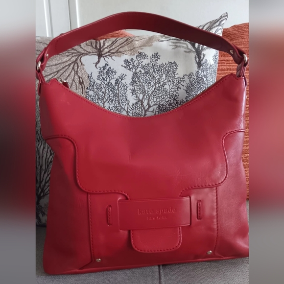 kate spade Handbags - Kate Spade Leather Shoulder Bag